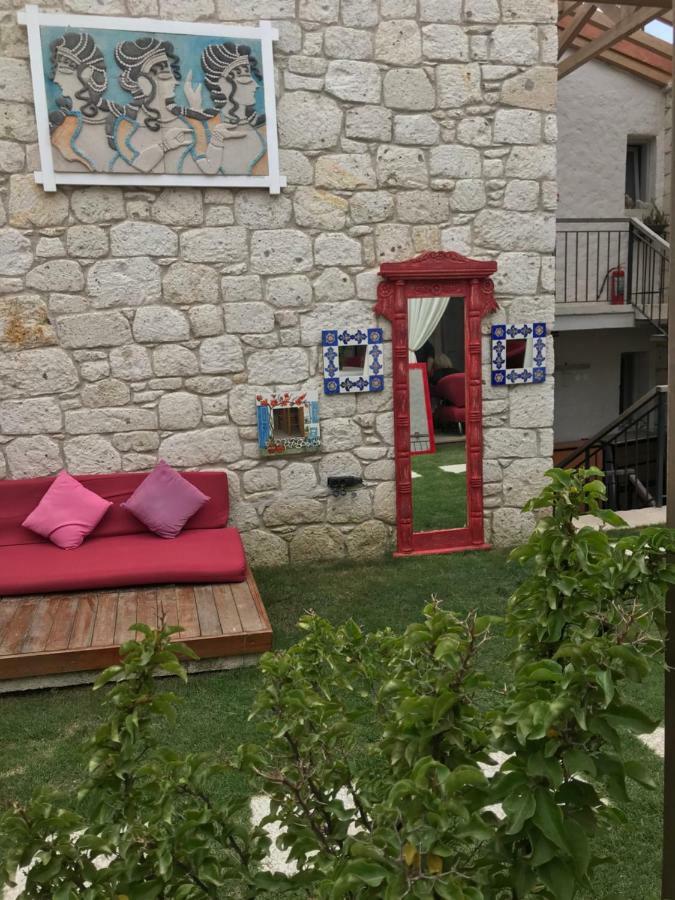 Cona Butik Otel Алачати Экстерьер фото